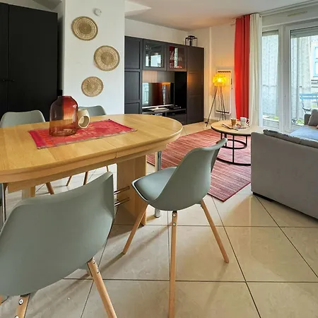 Calme, Parking Prive Apartment